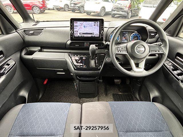 Nissan ROOX 2021-07 8686475-1