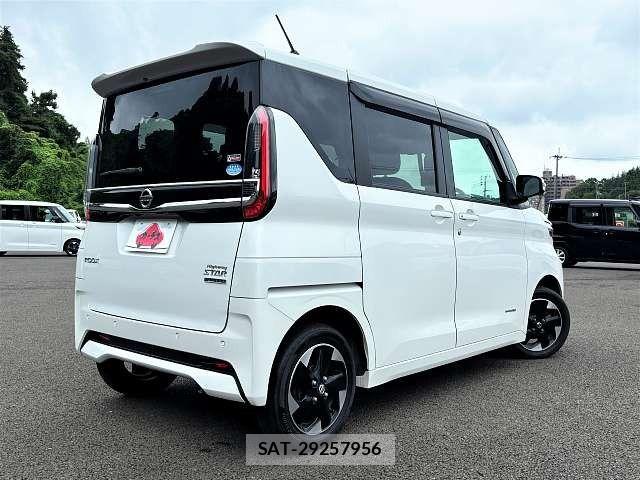 Nissan ROOX 2021-07 8686475-2