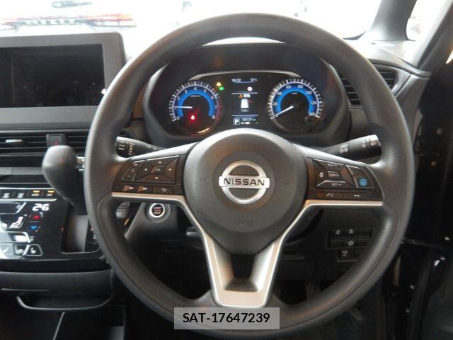 Nissan ROOX 2022-09 8745646-6