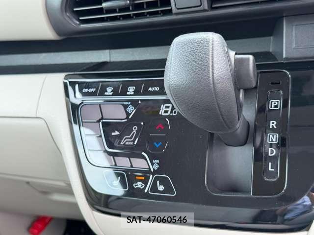 Nissan ROOX 2022-08 8781898-9