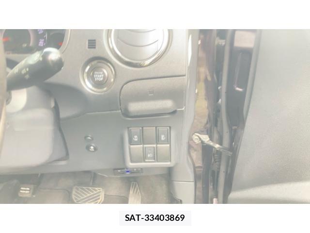 Nissan ROOX 2011-02 8797379-13