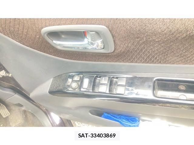 Nissan ROOX 2011-02 8797379-14