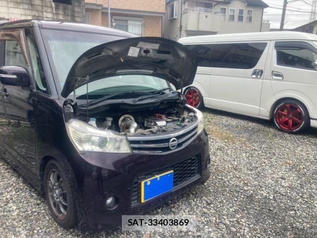 Nissan ROOX 2011-02 8797379-2