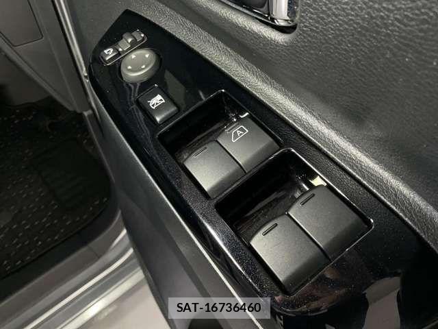 Nissan ROOX 2022-05 8831402-14