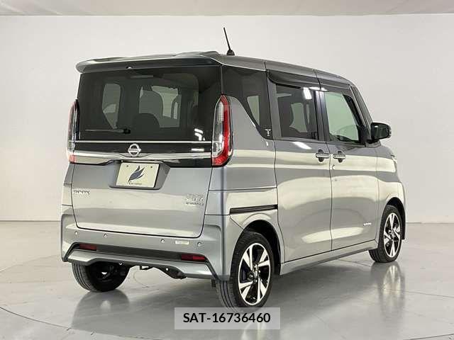 Nissan ROOX 2022-05 8831402-5