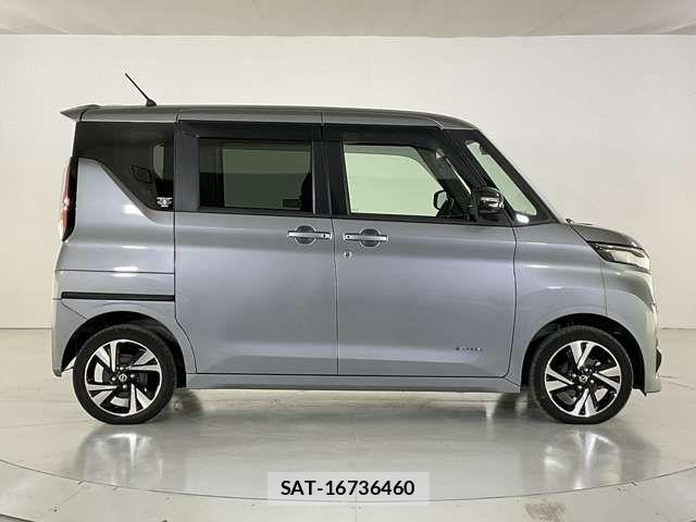 Nissan ROOX 2022-05 8831402-6
