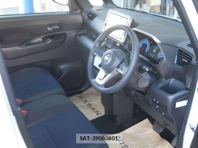 Nissan ROOX 2021-10 8831405-9