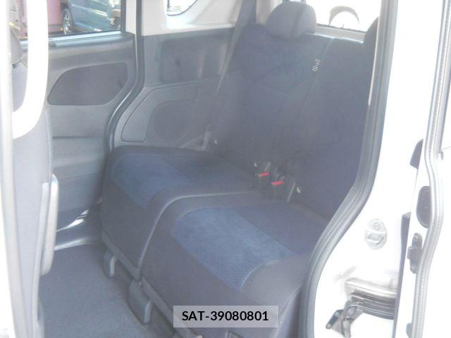 Nissan ROOX 2021-10 8831405-14