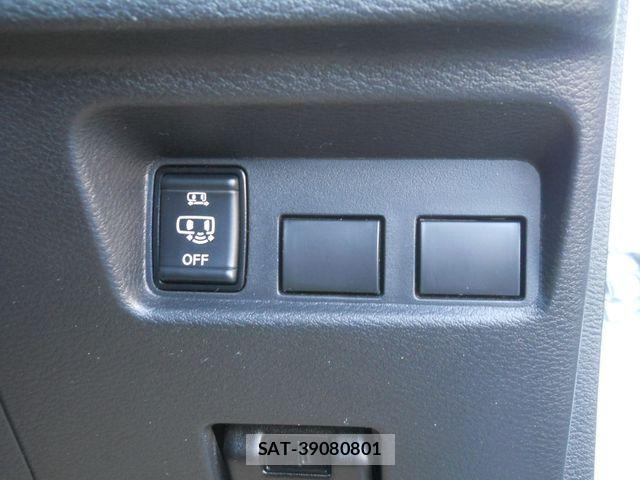 Nissan ROOX 2021-10 8831405-26