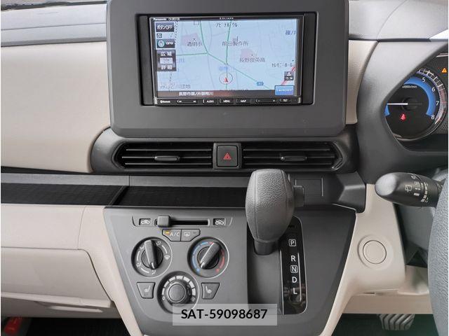 Nissan ROOX 2021-08 8831404-13