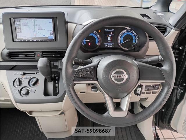 Nissan ROOX 2021-08 8831404-1