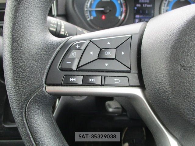 Nissan ROOX 2022-07 8831403-13