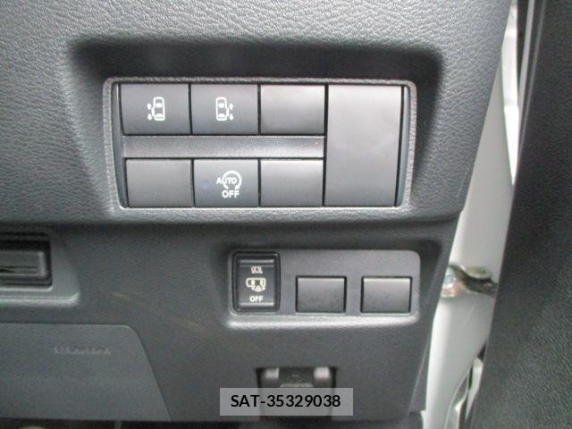 Nissan ROOX 2022-07 8831403-15