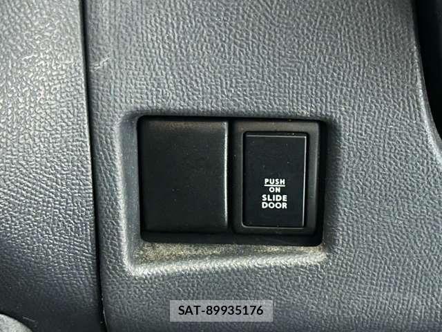 Nissan ROOX 2012-01 8849550-14