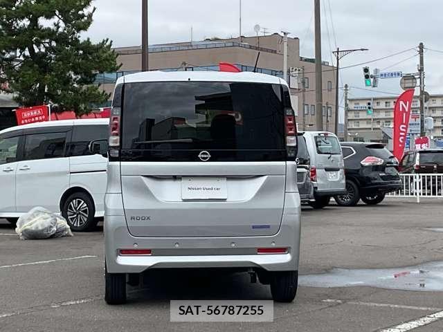 Nissan ROOX 2026-01 8881957-25