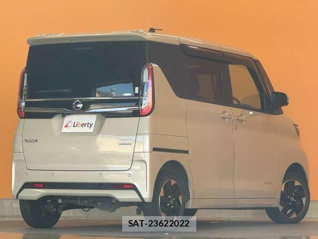 Nissan ROOX 2022-07 8881958-7