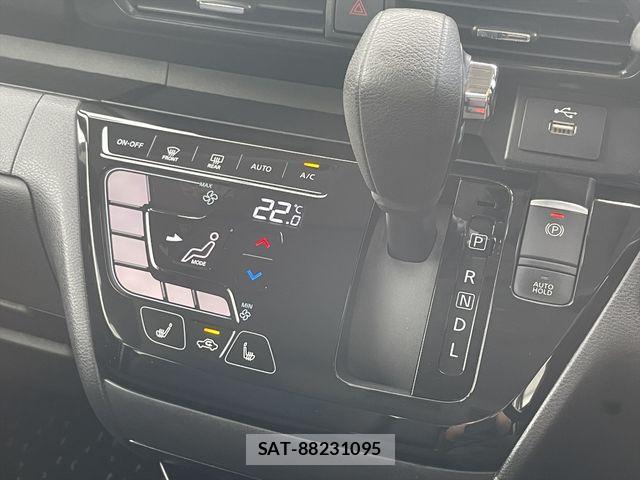 Nissan ROOX 2021-07 8884295-26