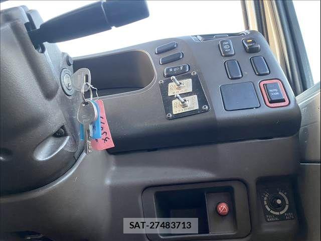 Mitsubishi ROSA 2001-02 6306280-27