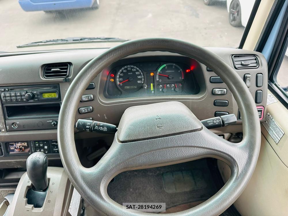 Mitsubishi ROSA 2012-06 5386302-11