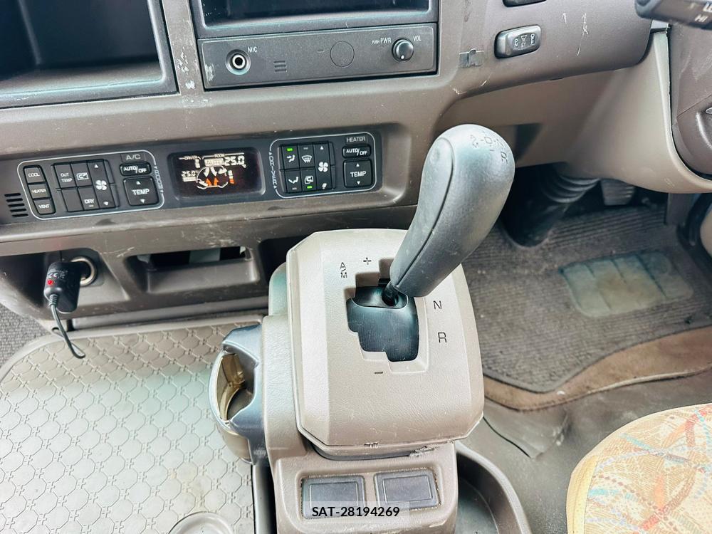 Mitsubishi ROSA 2012-06 5386302-17