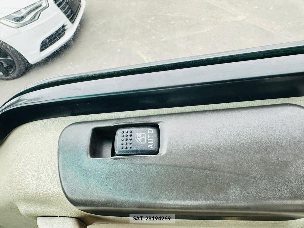 Mitsubishi ROSA 2012-06 5386302-19