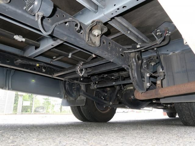 Mitsubishi ROSA 2018-03 7199757-8