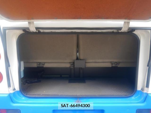 Mitsubishi ROSA 2003-09 7272315-27