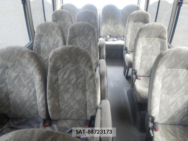 Mitsubishi ROSA 2003-09 7359682-22