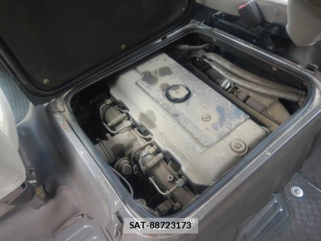 Mitsubishi ROSA 2003-09 7359682-26
