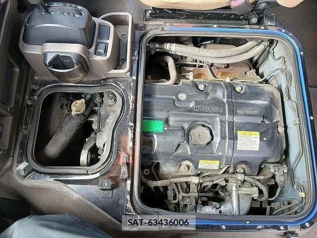 Mitsubishi ROSA 2010-01 7359681-14