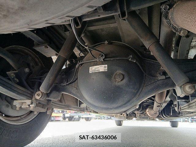 Mitsubishi ROSA 2010-01 7359681-18