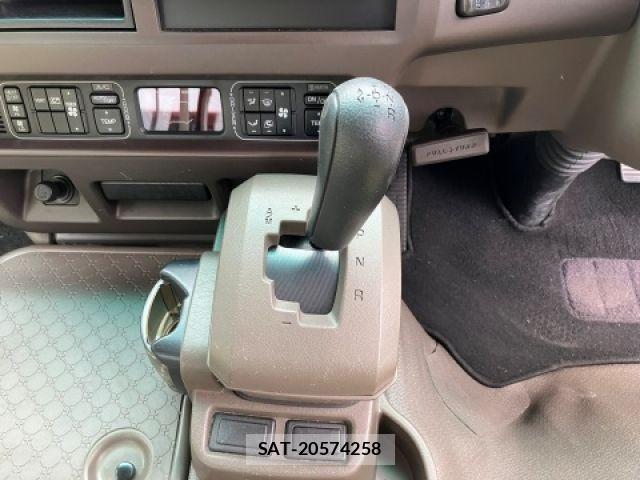Mitsubishi ROSA 2019-03 7393933-18