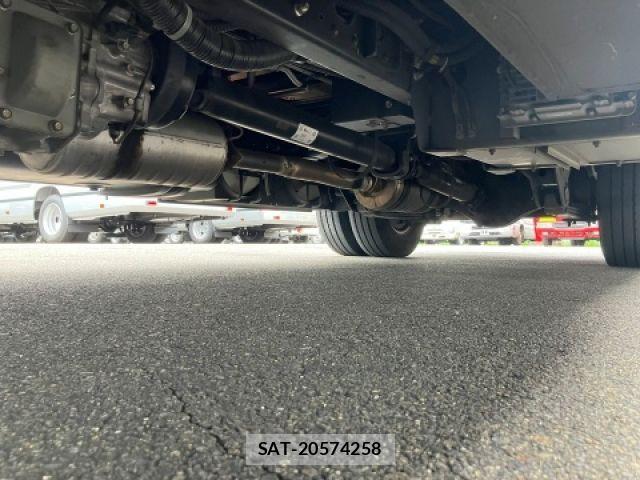 Mitsubishi ROSA 2019-03 7393933-7