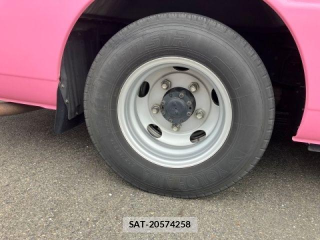 Mitsubishi ROSA 2019-03 7393933-8