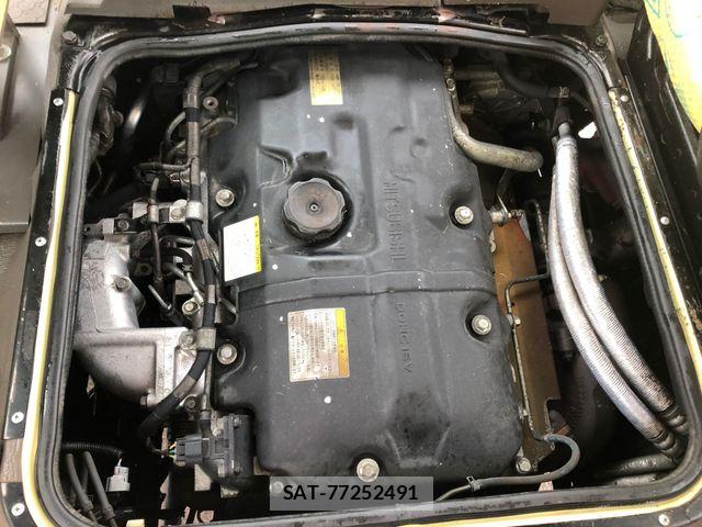 Mitsubishi ROSA 2010-09 7457486-12