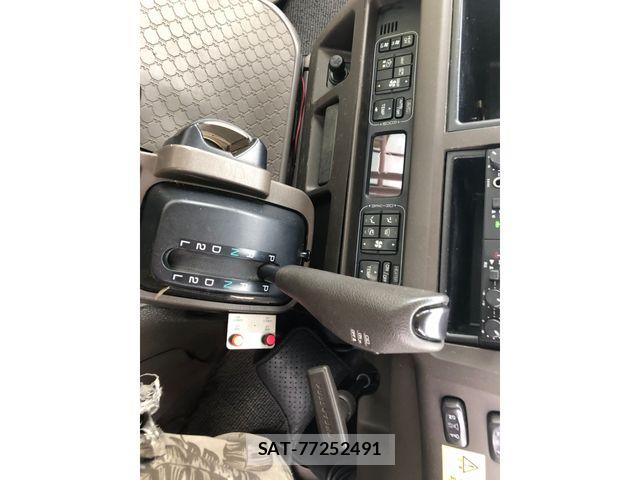 Mitsubishi ROSA 2010-09 7457486-6