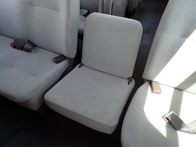 Mitsubishi ROSA 2003-09 7606991-10
