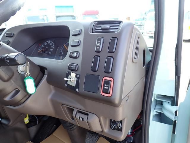 Mitsubishi ROSA 2003-09 7606991-15