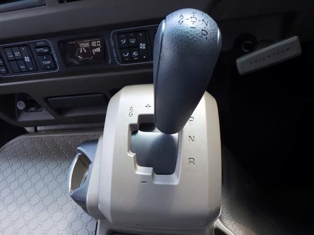 Mitsubishi ROSA 2016-12 7710495-10