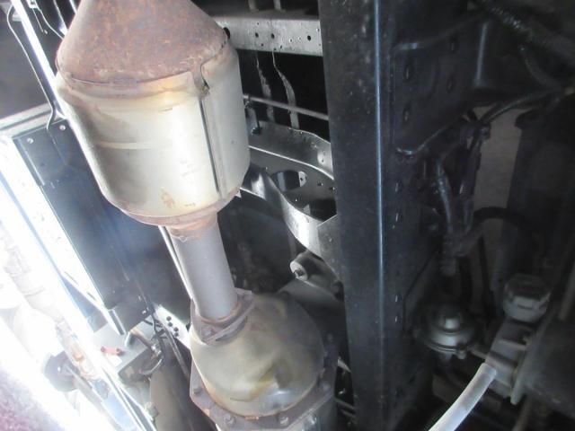 Mitsubishi ROSA 2011-04 7737891-12