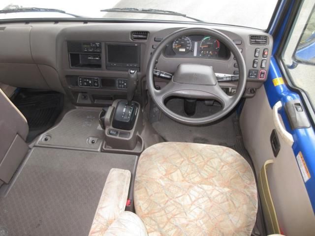 Mitsubishi ROSA 2011-04 7737891-23