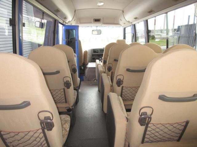 Mitsubishi ROSA 2011-04 7737891-26