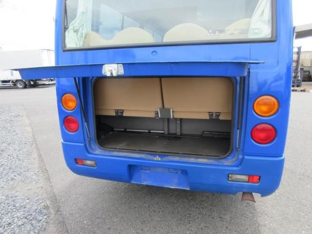 Mitsubishi ROSA 2011-04 7737891-28