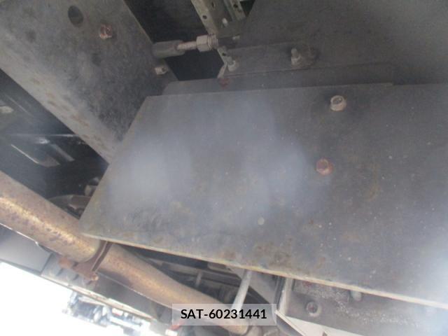 Mitsubishi ROSA 2006-07 8075424-19