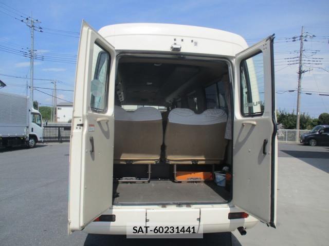 Mitsubishi ROSA 2006-07 8075424-25