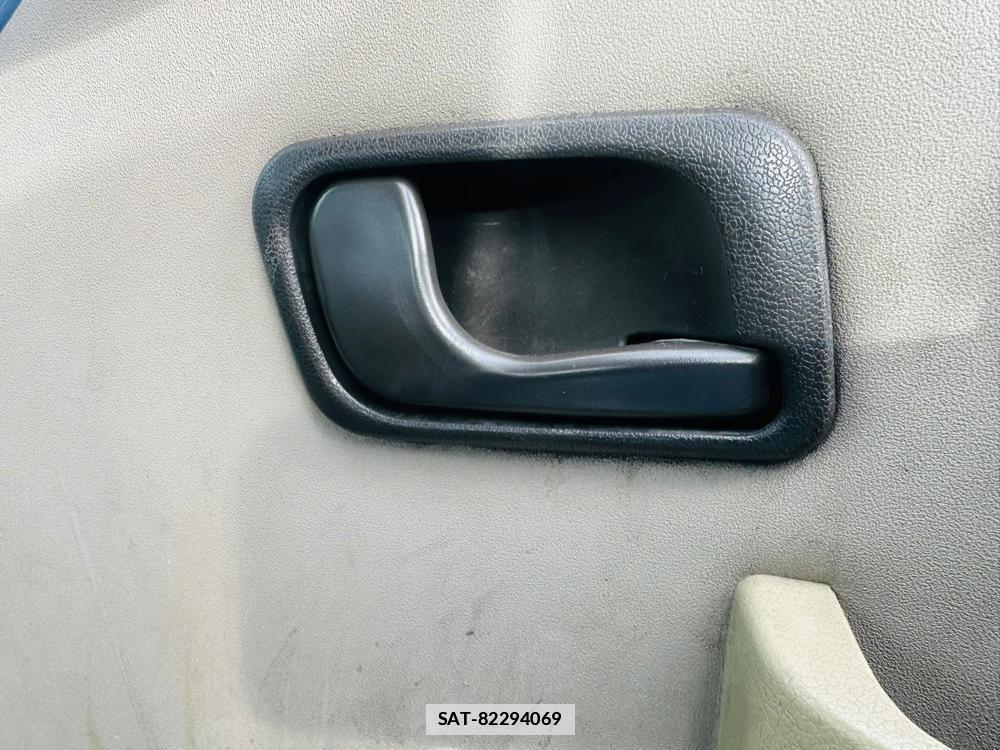 Mitsubishi ROSA 2011-11 3707348-17