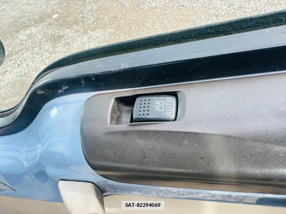 Mitsubishi ROSA 2011-11 3707348-18