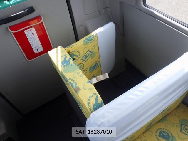 Mitsubishi ROSA 2019-12 8231655-24