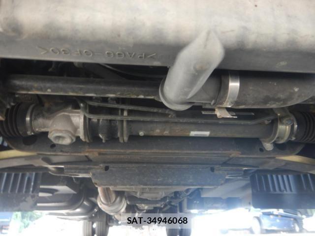 Mitsubishi ROSA 2018-04 8368510-26