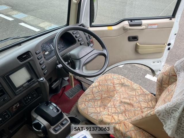Mitsubishi ROSA 2006-11 8368508-14